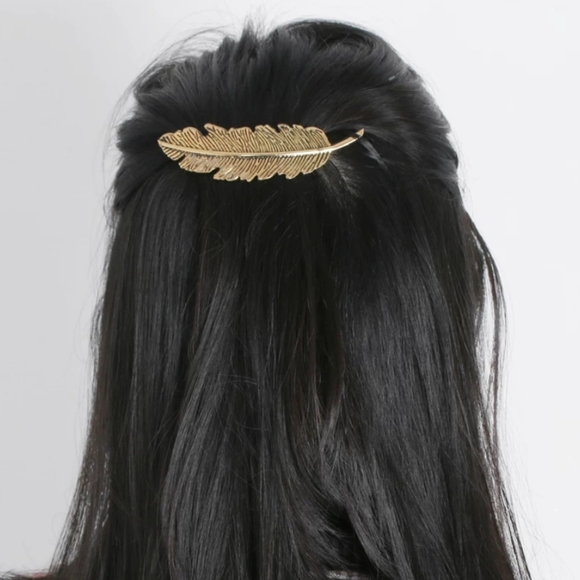 *Violet* Leaf Barrette - Picture 5 of 7